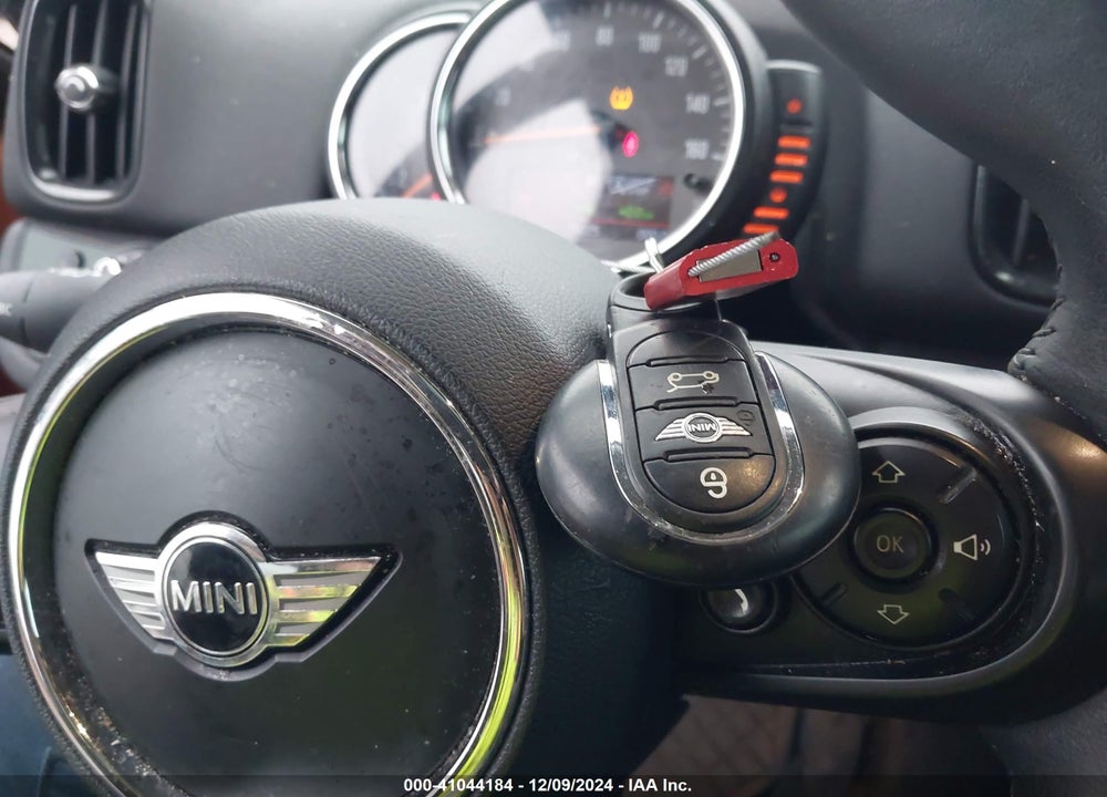 2017 MINI COUNTRYMAN COOPER VIN: WMZYV5C35H3E01726