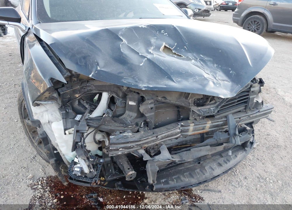 2015 LINCOLN MKZ HYBRID VIN: 3LN6L2LU3FR622561