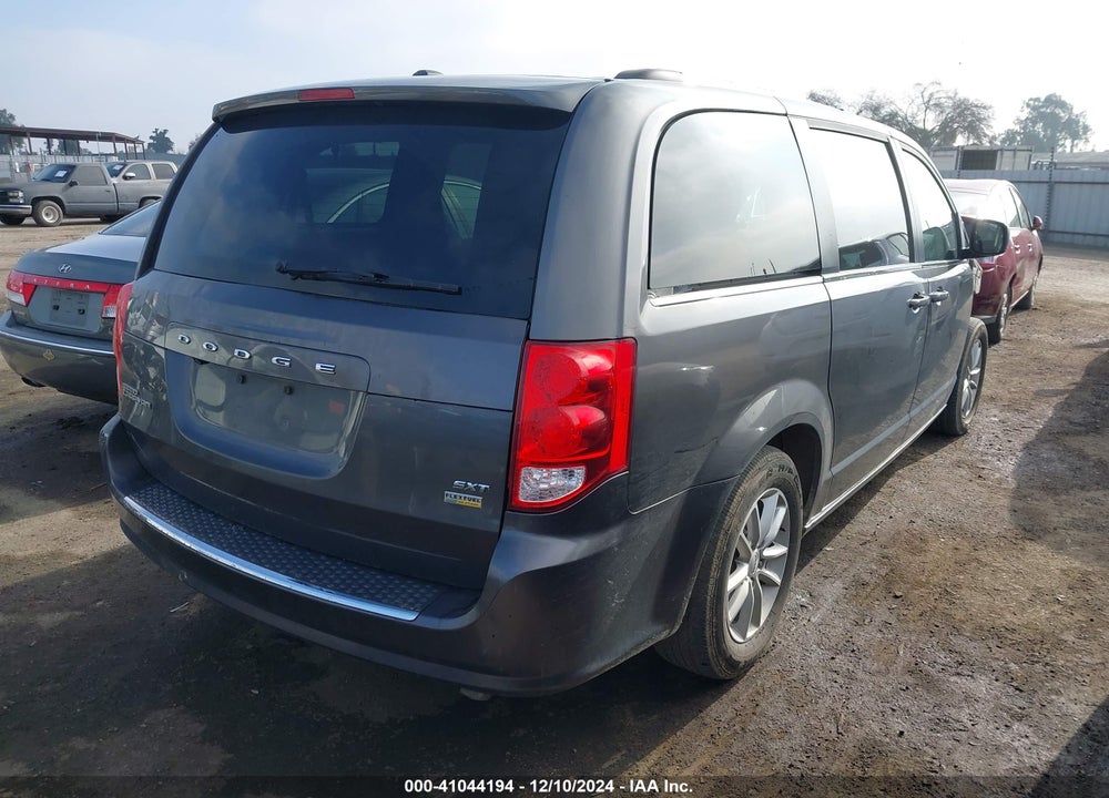 2018 DODGE GRAND CARAVAN SXT VIN: 2C4RDGCGXJR344424