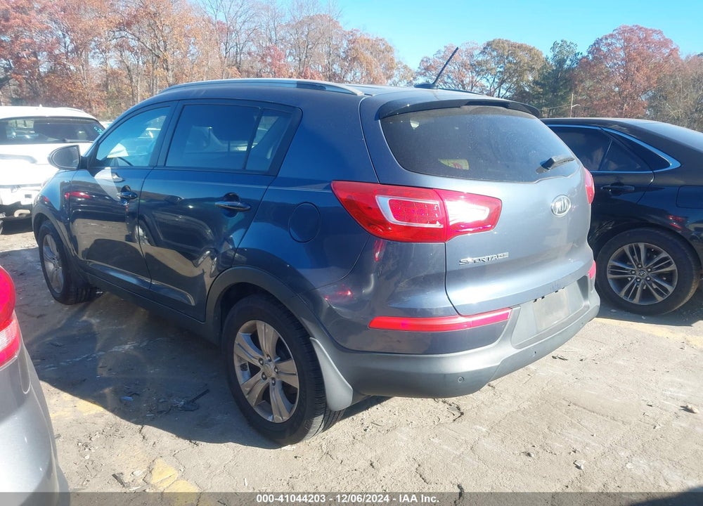 2011 KIA SPORTAGE LX VIN: KNDPBCA22B7100587