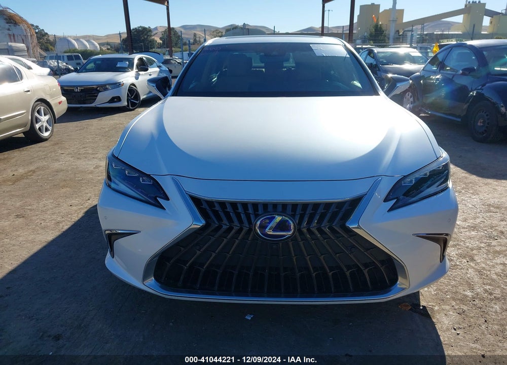 2022 LEXUS ES 300H ULTRA LUXURY VIN: 58AFA1C19NU020494