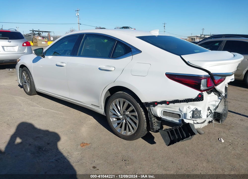 2022 LEXUS ES 300H ULTRA LUXURY VIN: 58AFA1C19NU020494