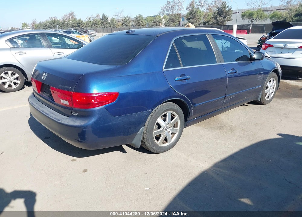 2005 HONDA ACCORD 3.0 EX VIN: 1HGCM66555A015183