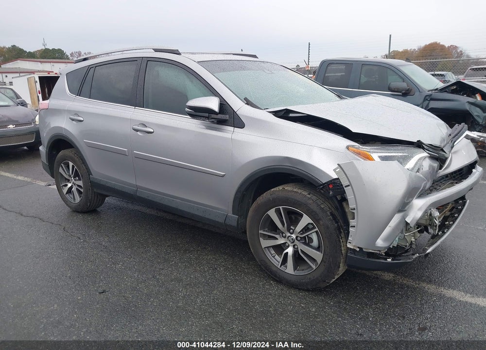 2017 TOYOTA RAV4 XLE VIN: 2T3WFREV8HW324497