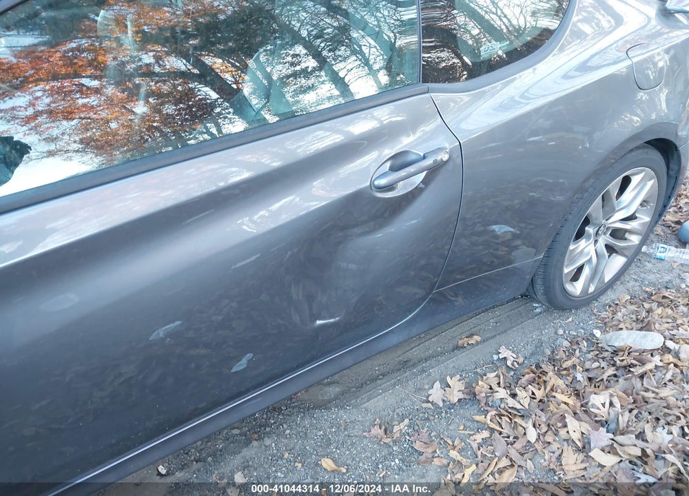 2016 HYUNDAI GENESIS 3.8 ULTIMATE VIN: KMHHU6KJ1GU133865