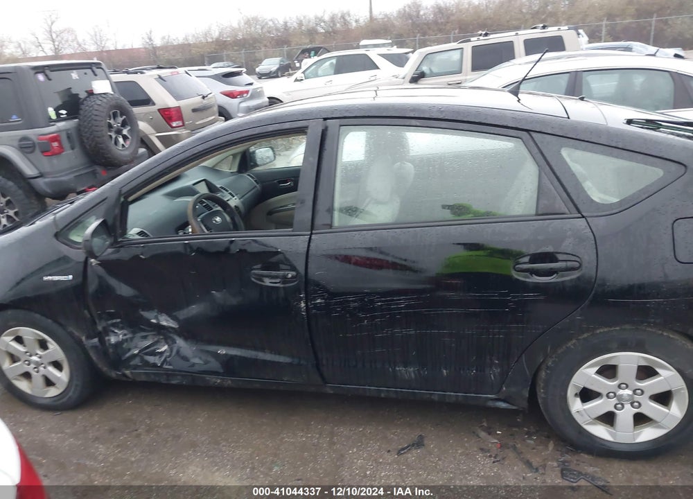 2008 TOYOTA PRIUS VIN: JTDKB20UX83360548
