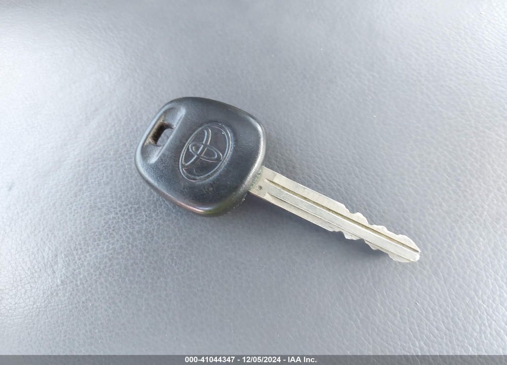 2006 TOYOTA CAMRY SOLARA SLE V6 VIN: 4T1CA38P16U081035