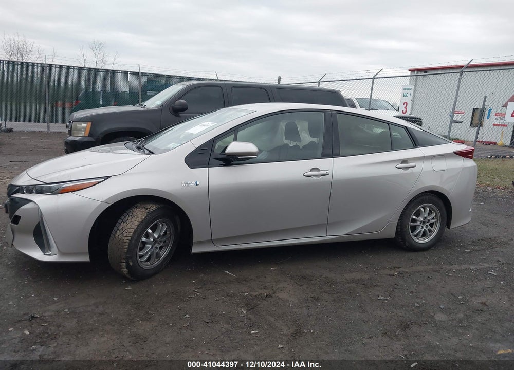 2017 TOYOTA PRIUS PRIME VIN: JTDKARFP1H3002946