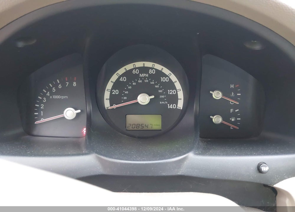 2007 KIA SPORTAGE LX VIN: KNDJF724077426767