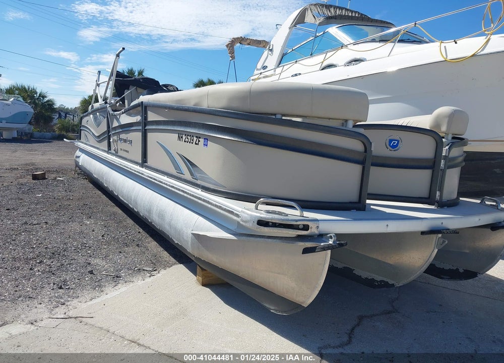 2017 PREMIER OTHER VIN: PMY91327I617