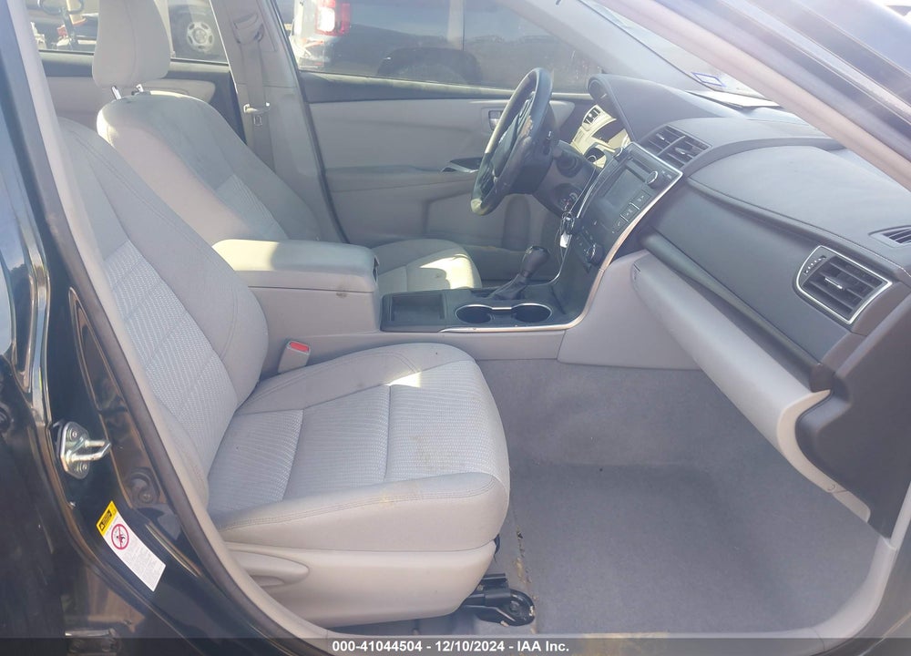 2016 TOYOTA CAMRY LE VIN: 4T4BF1FK0GR557551
