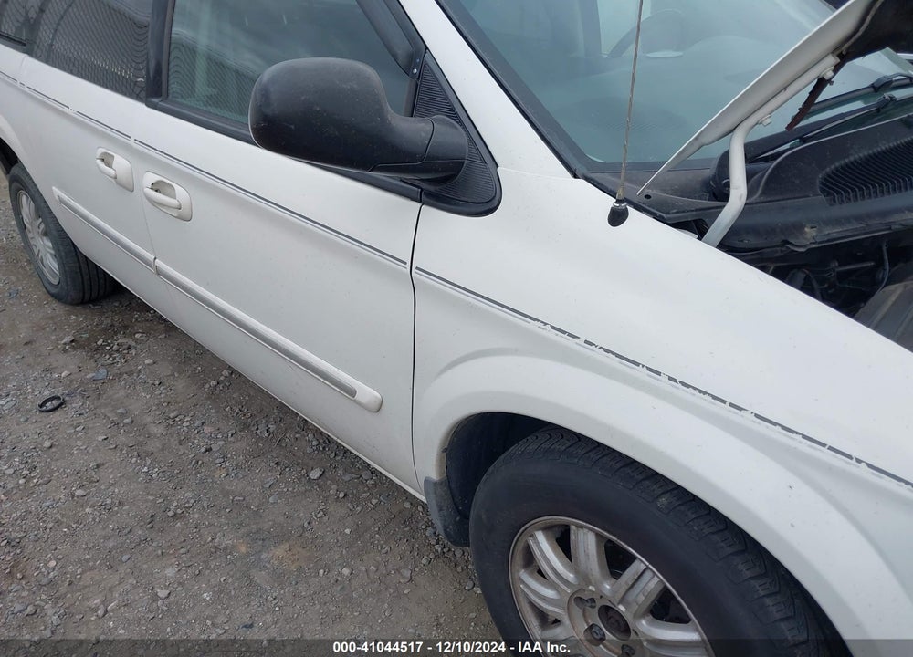 2006 CHRYSLER TOWN & COUNTRY TOURING VIN: 2A4GP54L76R681424