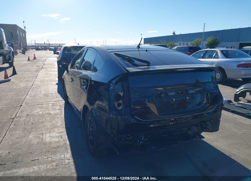 2015 TOYOTA PRIUS TWO VIN: JTDKN3DU9F0470139