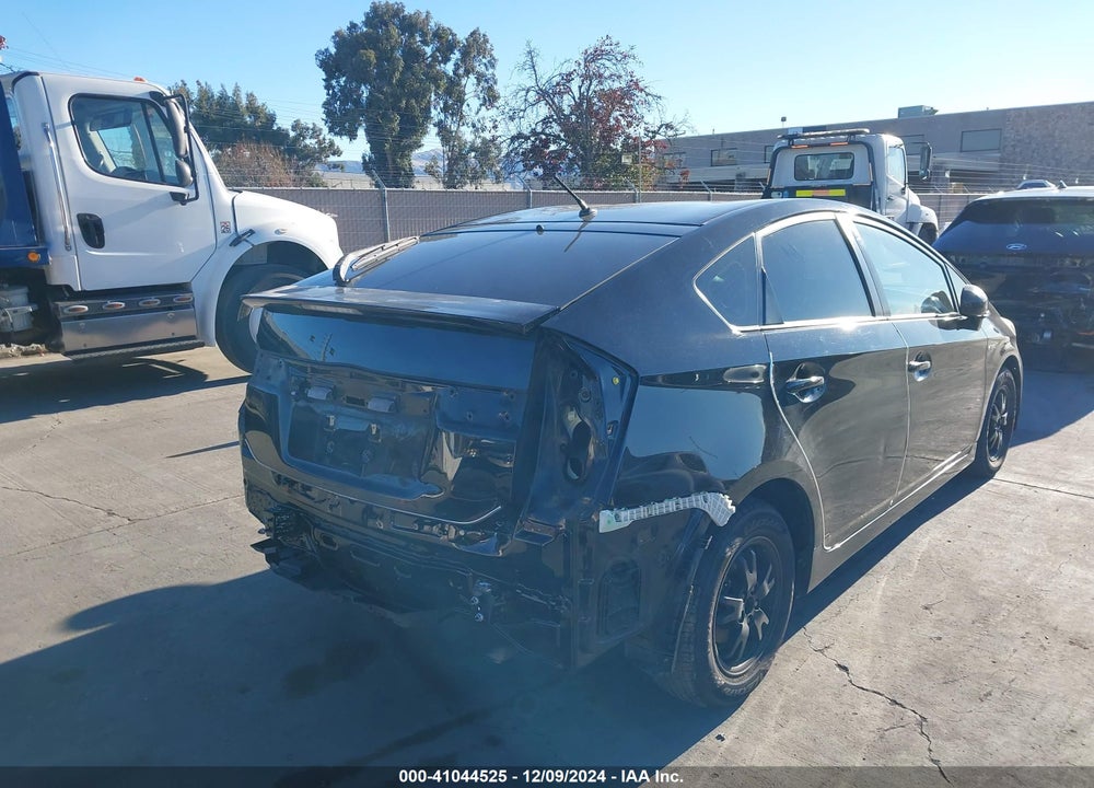 2015 TOYOTA PRIUS TWO VIN: JTDKN3DU9F0470139