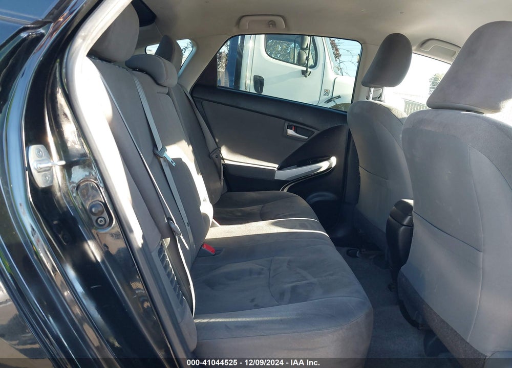 2015 TOYOTA PRIUS TWO VIN: JTDKN3DU9F0470139