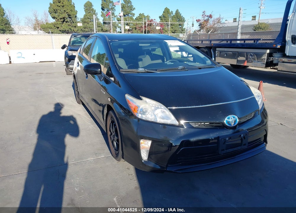 2015 TOYOTA PRIUS TWO VIN: JTDKN3DU9F0470139