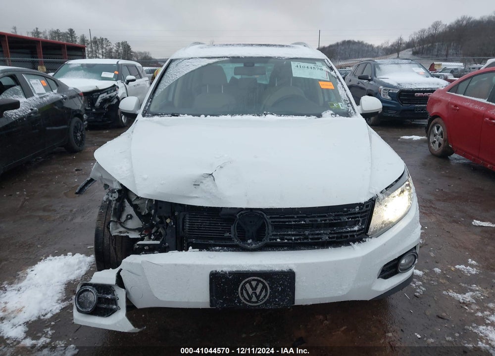 2017 VOLKSWAGEN TIGUAN 2.0T SEL VIN: WVGWV7AX2HW503422