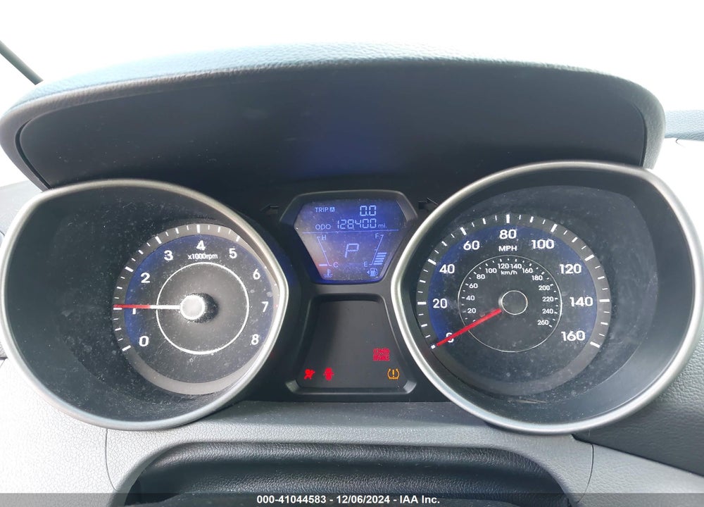 2011 HYUNDAI ELANTRA LIMITED VIN: 5NPDH4AE7BH039301