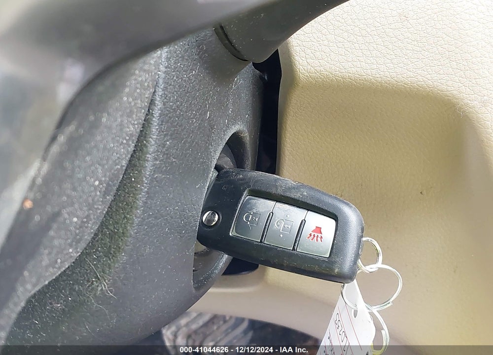 2017 NISSAN ROGUE S VIN: JN8AT2MV0HW000462