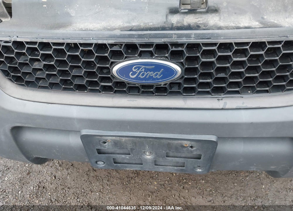 2002 FORD ESCAPE XLS VIN: 1FMYU02142KD50392