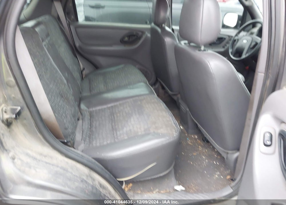 2002 FORD ESCAPE XLS VIN: 1FMYU02142KD50392