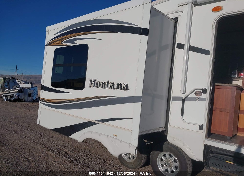 2014 KEYSTONE MONTANA VIN: 4YDF31025E4700215