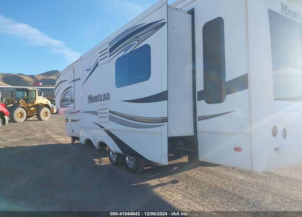 2014 KEYSTONE MONTANA VIN: 4YDF31025E4700215
