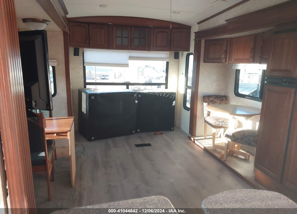 2014 KEYSTONE MONTANA VIN: 4YDF31025E4700215