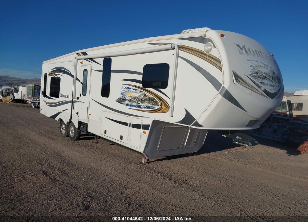 2014 KEYSTONE MONTANA VIN: 4YDF31025E4700215