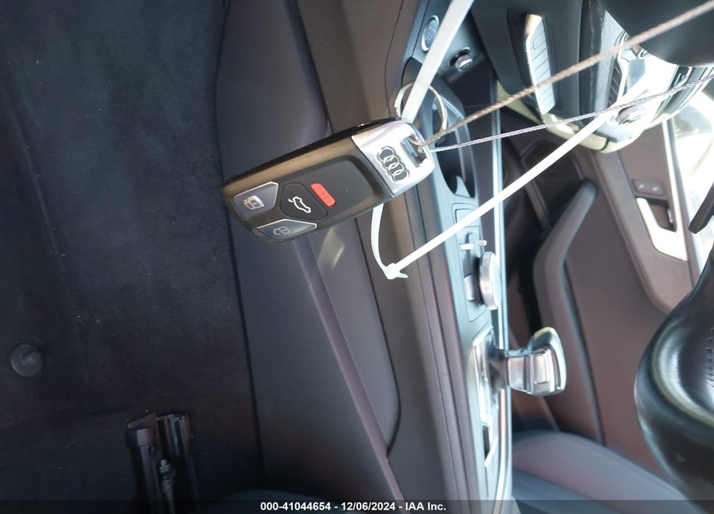 2018 AUDI A5 VIN: WAUPNAF59JA001083