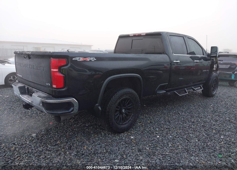 2024 CHEVROLET SILVERADO 3500HD 4WD  LONG BED LTZ VIN: 1GC4YUEY1RF127009