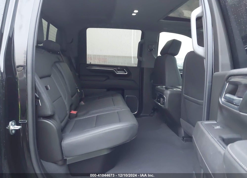 2024 CHEVROLET SILVERADO 3500HD 4WD  LONG BED LTZ VIN: 1GC4YUEY1RF127009