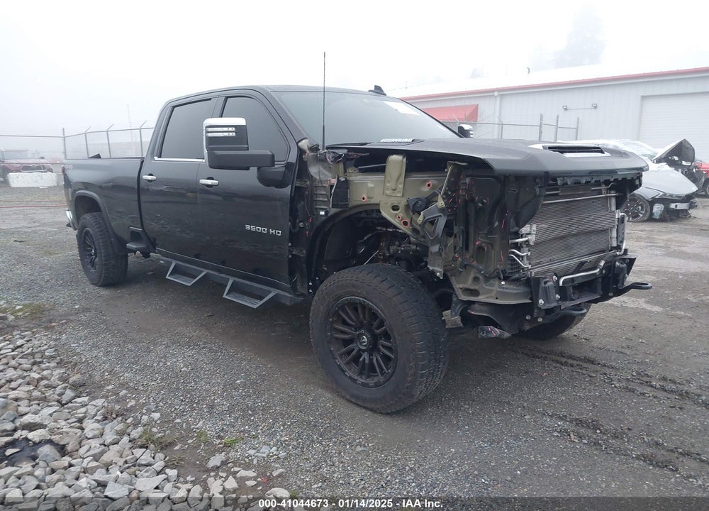 2024 CHEVROLET SILVERADO 3500HD 4WD  LONG BED LTZ VIN: 1GC4YUEY1RF127009
