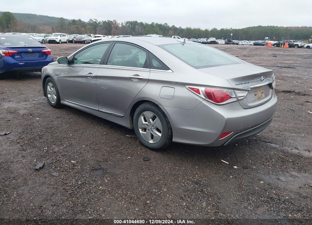 2012 HYUNDAI SONATA HYBRID VIN: KMHEC4A46CA053706