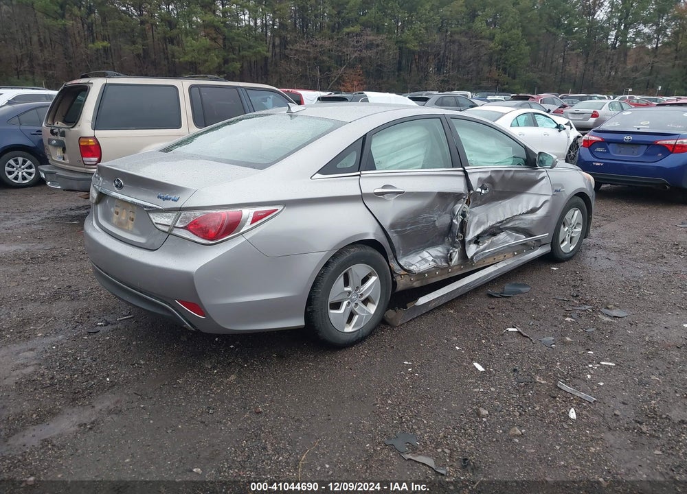 2012 HYUNDAI SONATA HYBRID VIN: KMHEC4A46CA053706