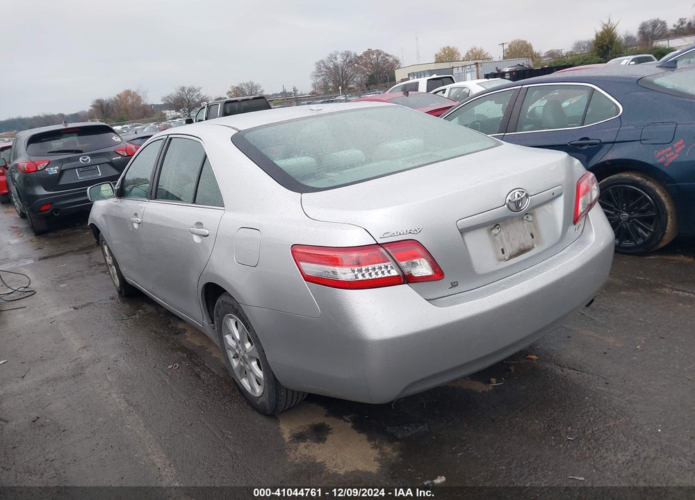 2011 TOYOTA CAMRY LE VIN: 4T1BF3EK4BU615192