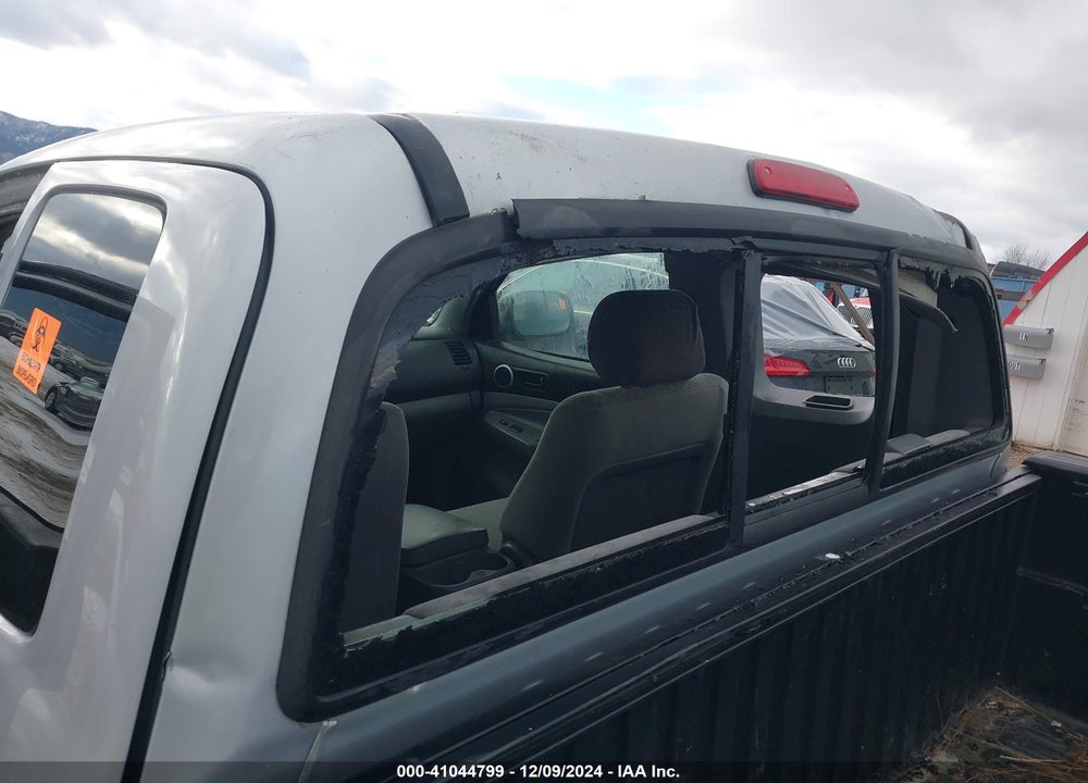 2006 TOYOTA TACOMA BASE V6 VIN: 5TEUU42N76Z252598