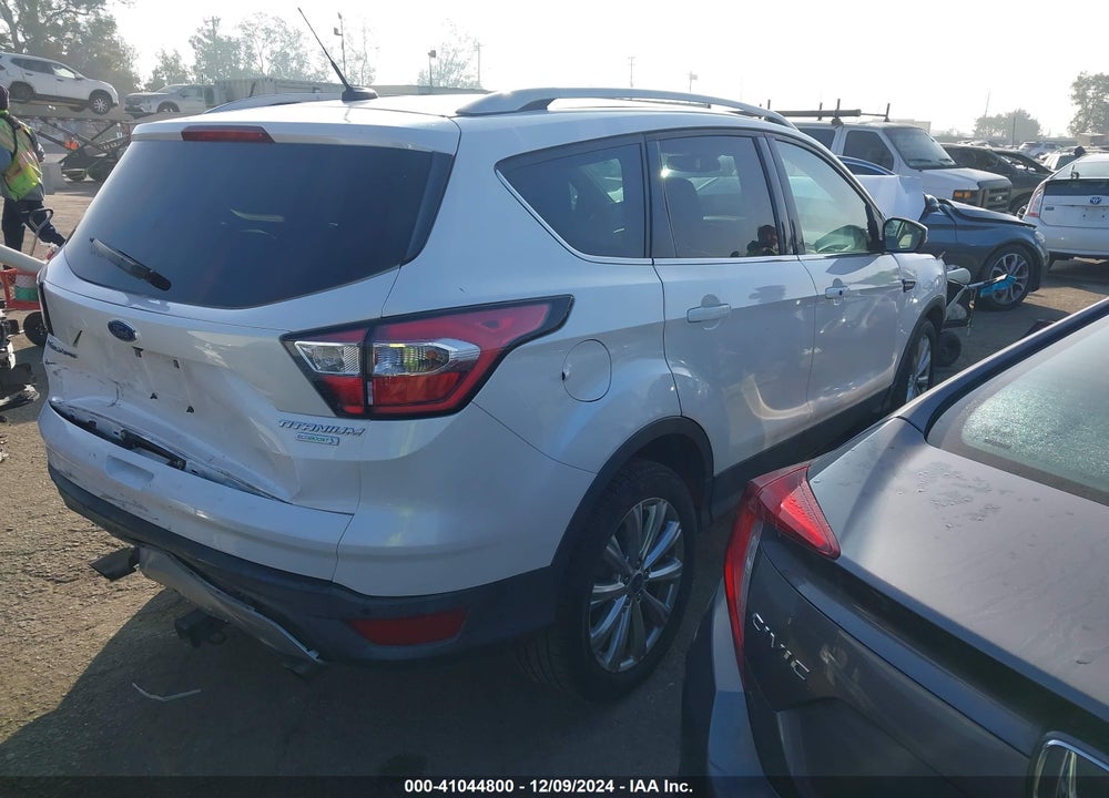 2017 FORD ESCAPE VIN: 1FMCU0J99HUB81596