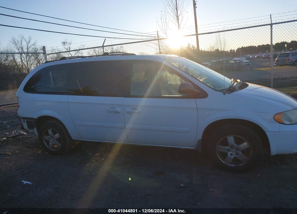2006 DODGE GRAND CARAVAN SXT VIN: 2D4GP44L66R695821