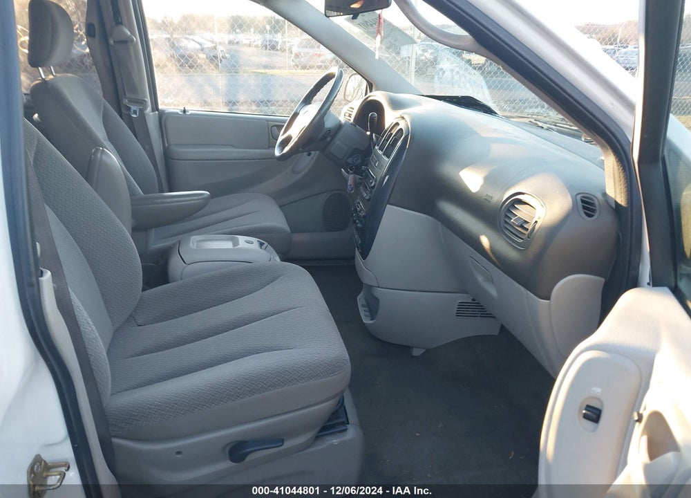 2006 DODGE GRAND CARAVAN SXT VIN: 2D4GP44L66R695821