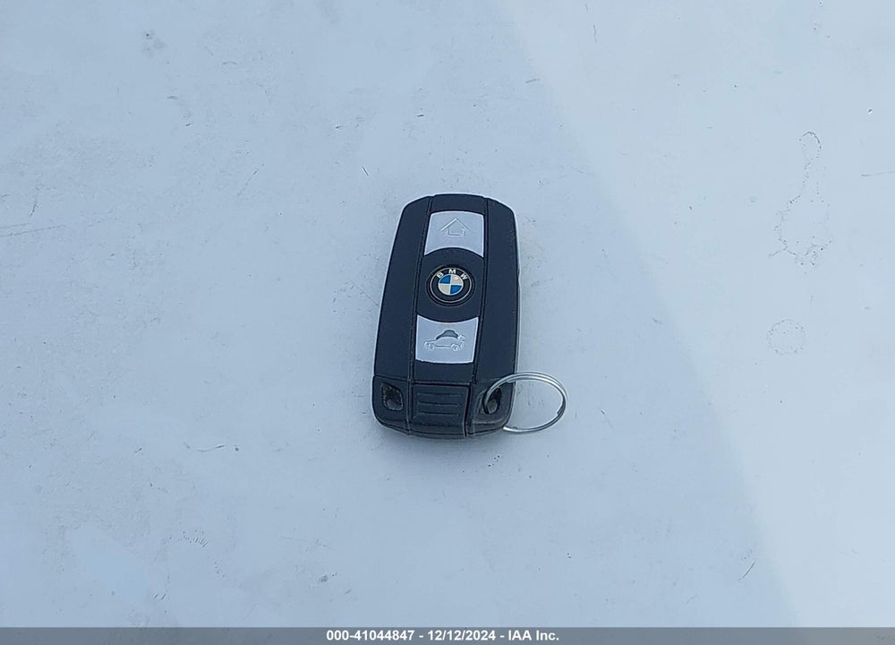2009 BMW 335I VIN: WBAWL73559P180692