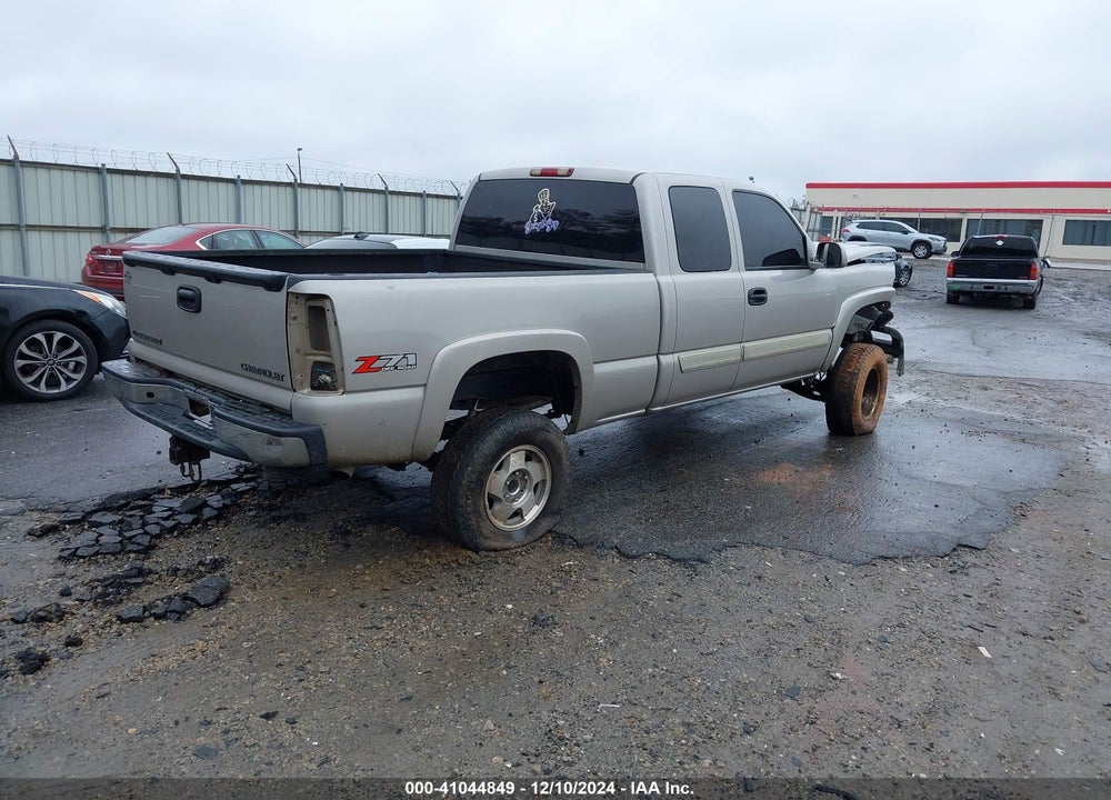 2005 CHEVROLET SILVERADO 1500 Z71 VIN: 1GCEK19Z75Z107623