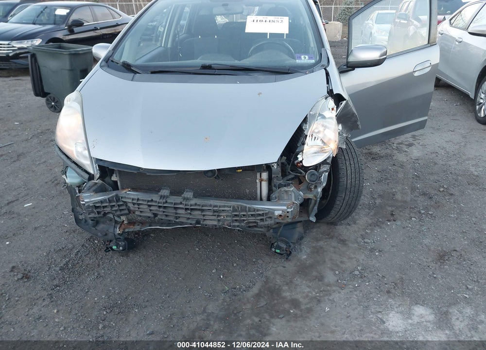 2009 HONDA FIT SPORT VIN: JHMGE88439S029448