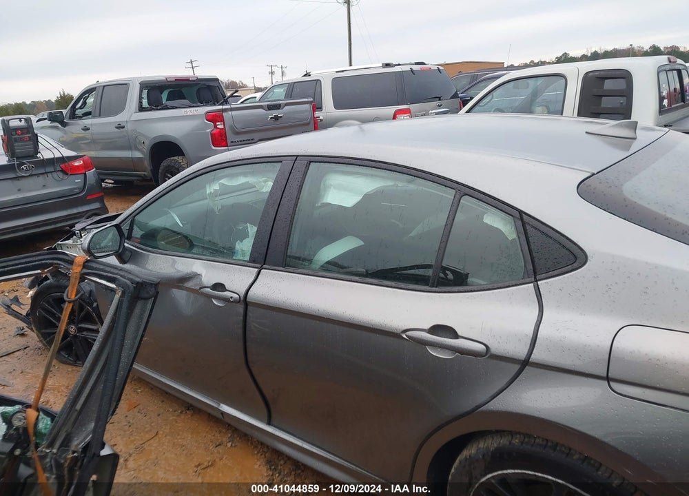 2025 TOYOTA CAMRY SE VIN: 4T1DAACK1SU527005