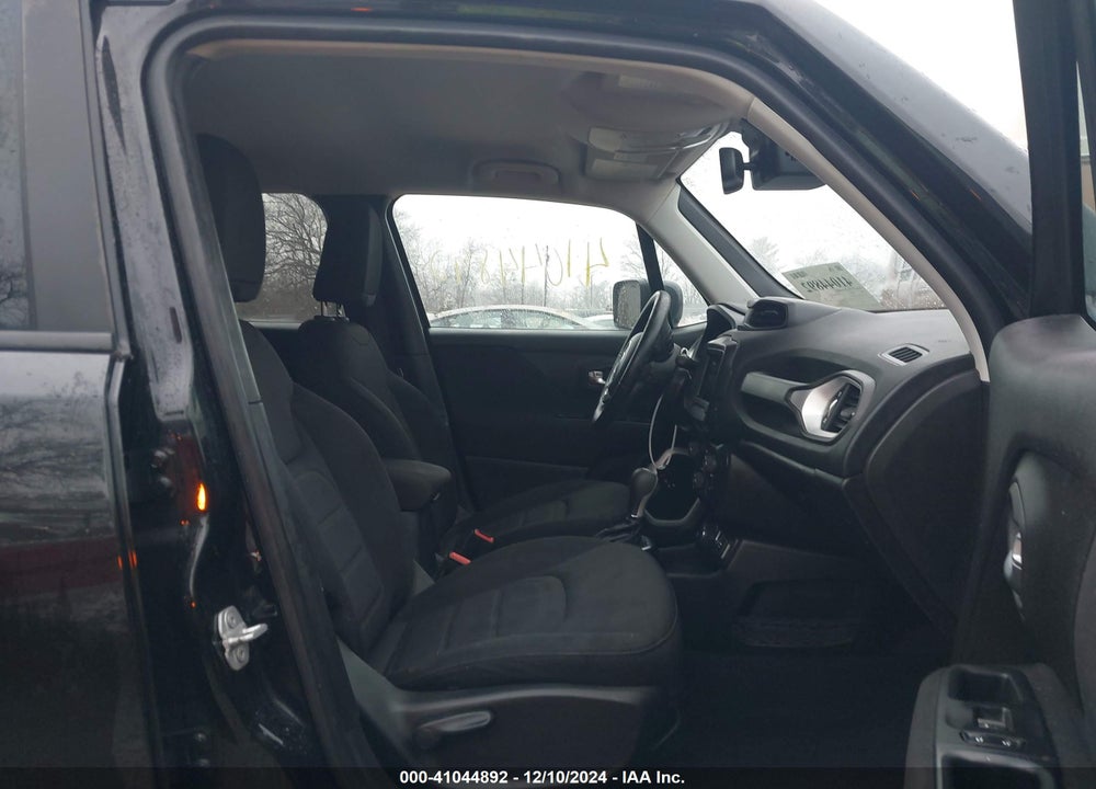 2018 JEEP RENEGADE LATITUDE 4X4 VIN: ZACCJBBB5JPH12469