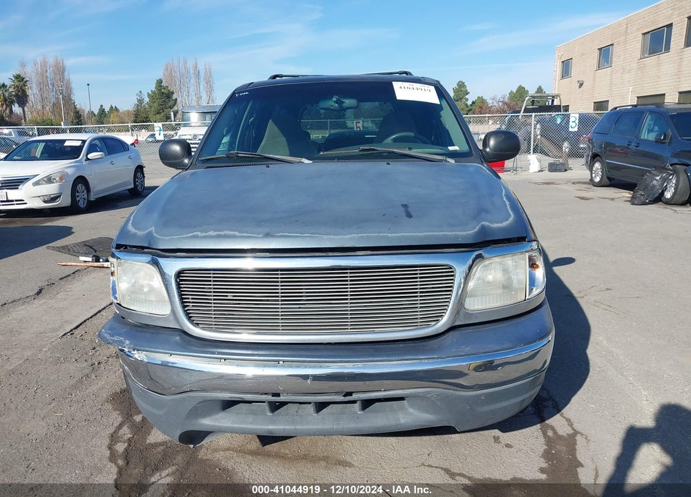 2000 FORD EXPEDITION XLT VIN: 1FMRU1566YLA69912