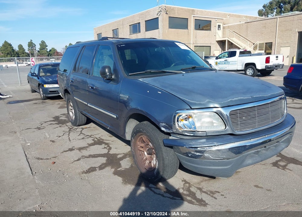 2000 FORD EXPEDITION XLT VIN: 1FMRU1566YLA69912