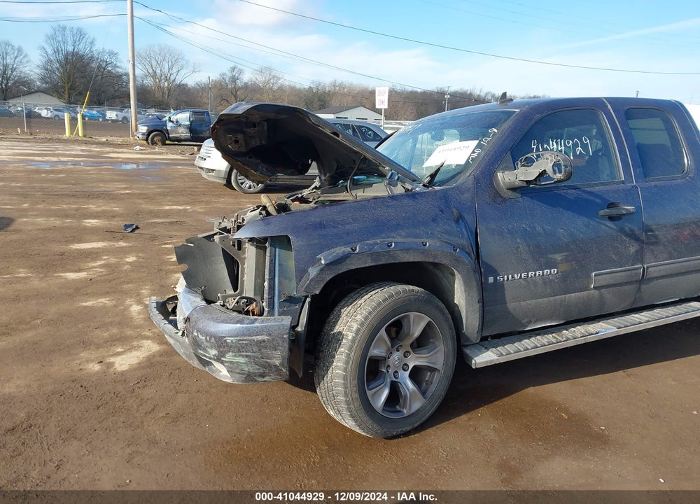 2009 CHEVROLET SILVERADO VIN: 1GCEK29069Z213896