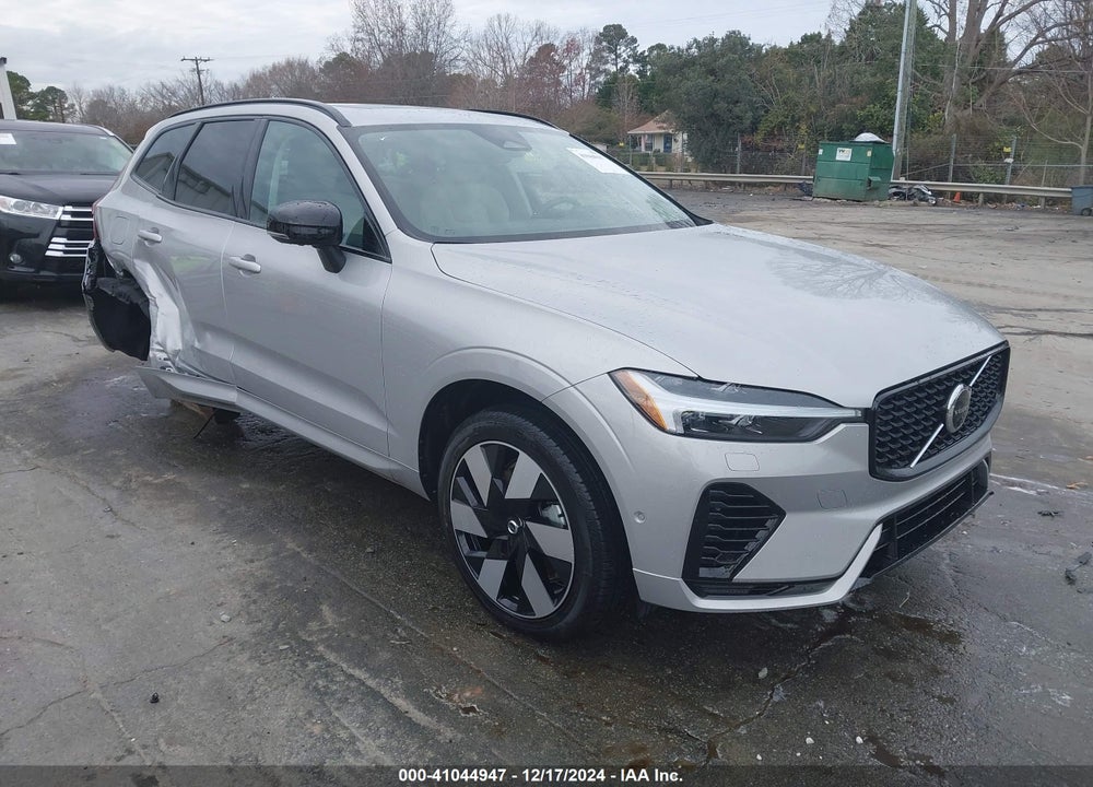 2024 VOLVO XC60 RECHARGE PLUG-IN HYBRID T8 PLUS DARK THEME VIN: YV4H60DL3R1849047