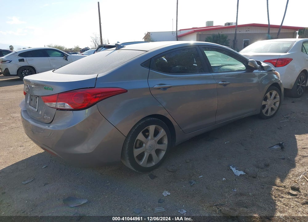 2013 HYUNDAI ELANTRA LIMITED VIN: KMHDH4AE0DU744817